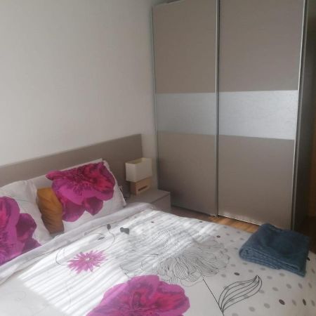 Apartamento Praga Vitoria-Gasteiz Ngoại thất bức ảnh