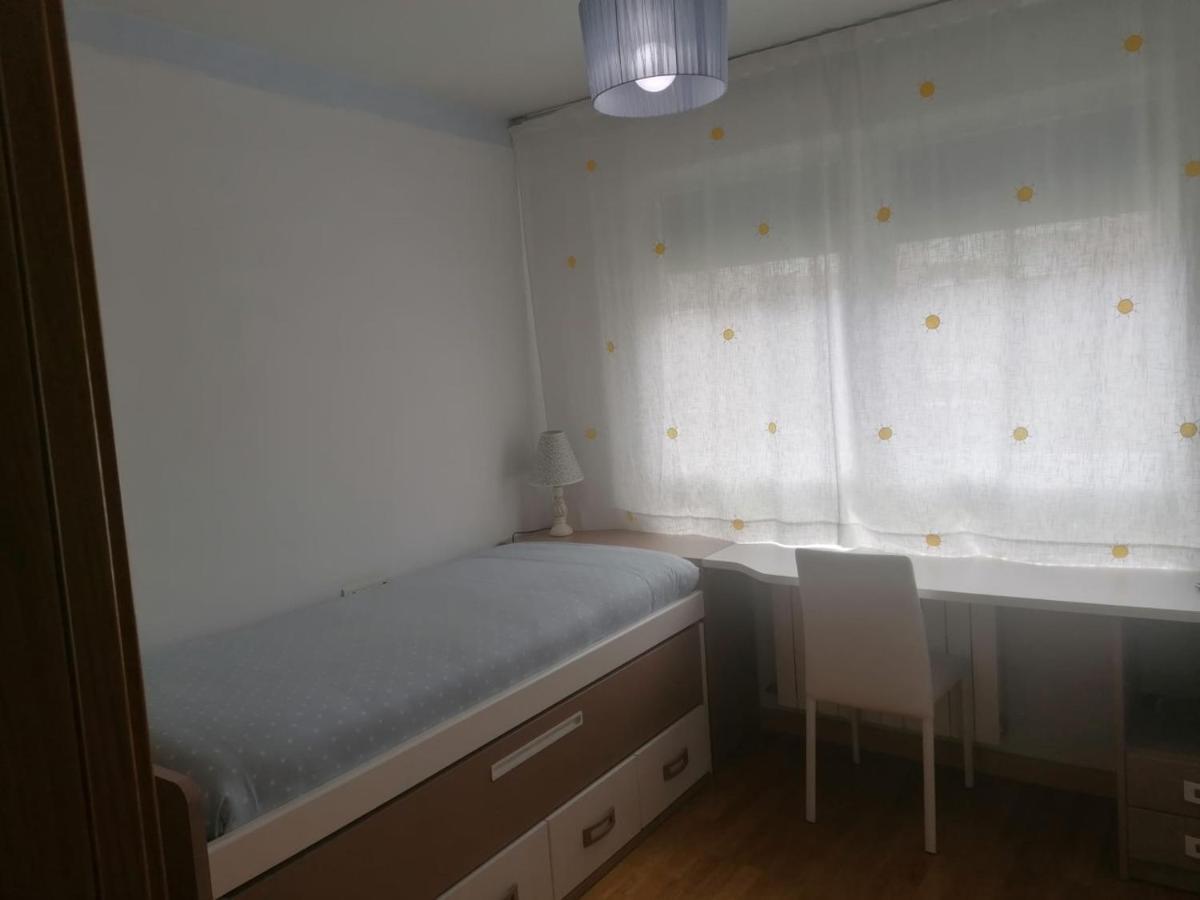 Apartamento Praga Vitoria-Gasteiz Ngoại thất bức ảnh